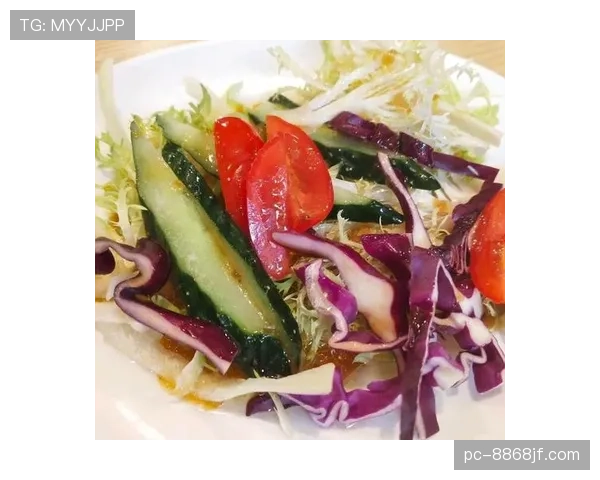 梁伟铿训练完直接拎着爱马仕去茶餐厅啃菠萝包