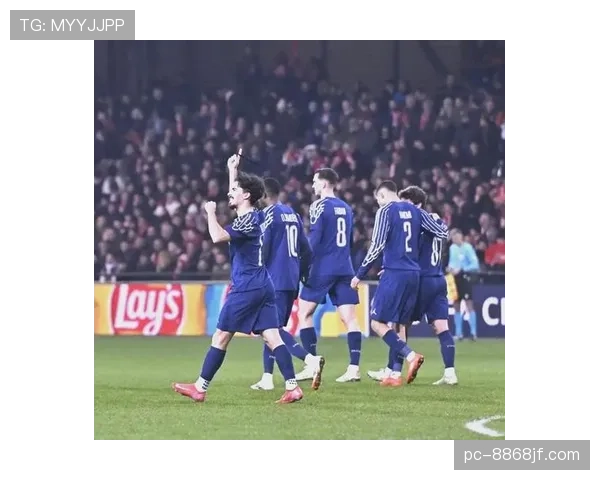 巴黎圣日耳曼依赖登贝莱主导进攻，新战术侧重效果与球队整体性是否已面临考验