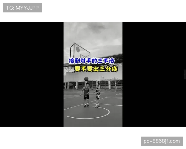 篮球初学者必看：带你正确识别比赛中的翻腕违例动作